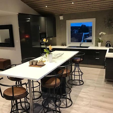 Topp Moderne Suite. Larvik Exteriör bild